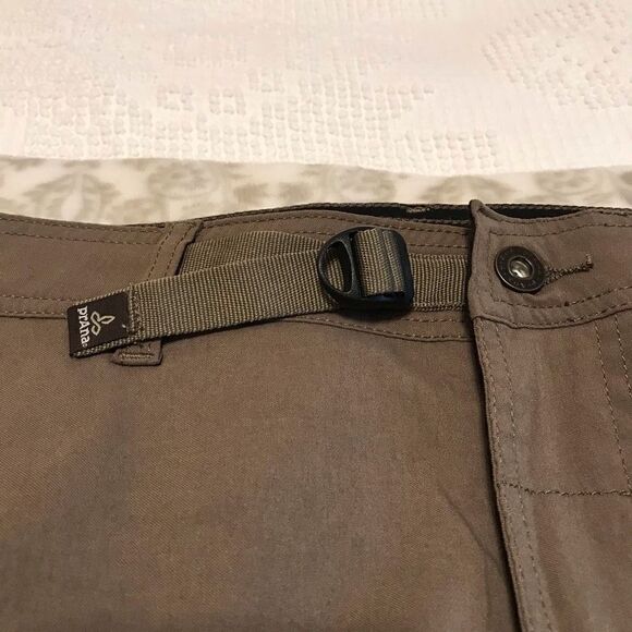 Men’s PrAna Zion Cargo Shorts. XXL. Color- Mud. Like New! - Picture 10 of 12